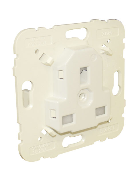  Safety Earth Socket (British Type)